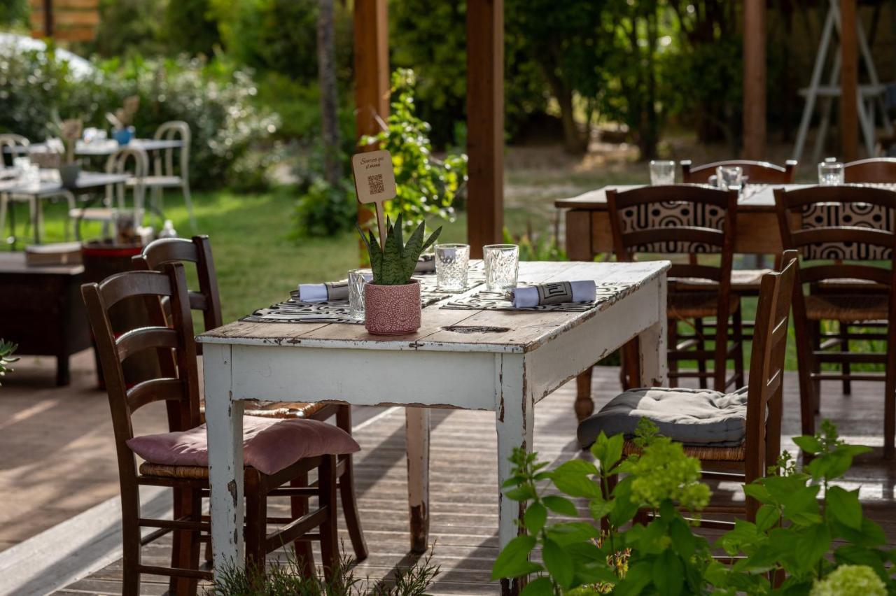 Favorita Food&Wine Resort Бастия-Умбра Экстерьер фото